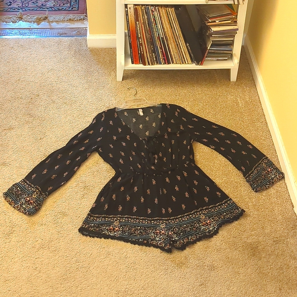 ROMPER - Adorable long-sleeved romper w/ shorts, Size L, by Xhilaration